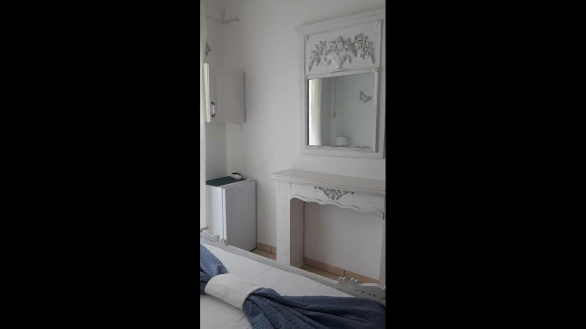 Christos Rooms Palaiochora Phòng bức ảnh