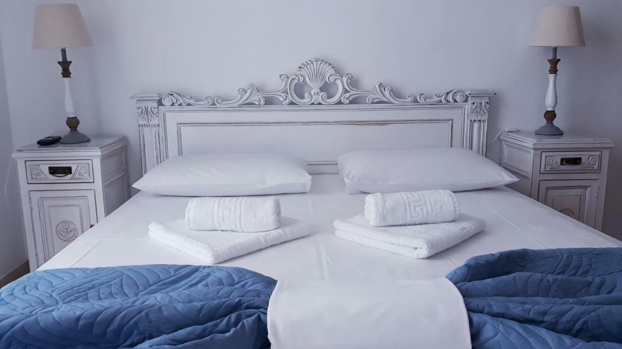 Christos Rooms Palaiochora Ngoại thất bức ảnh