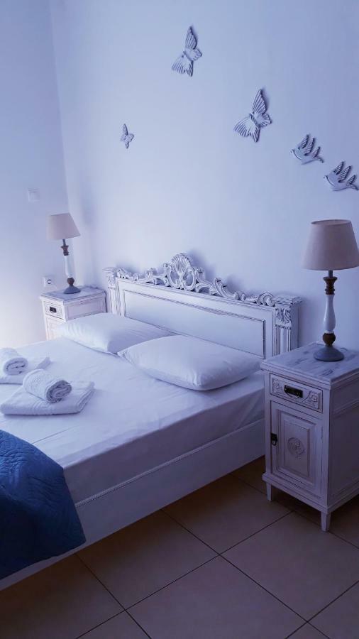 Christos Rooms Palaiochora Ngoại thất bức ảnh