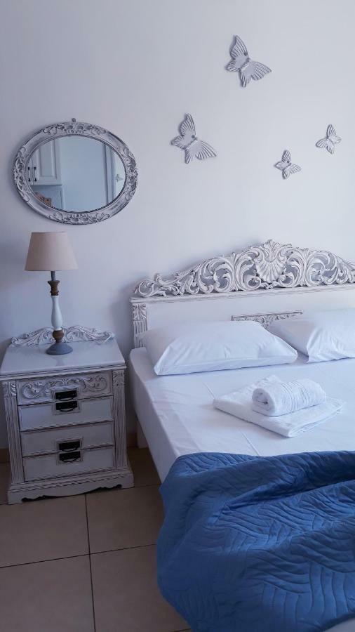 Christos Rooms Palaiochora Ngoại thất bức ảnh