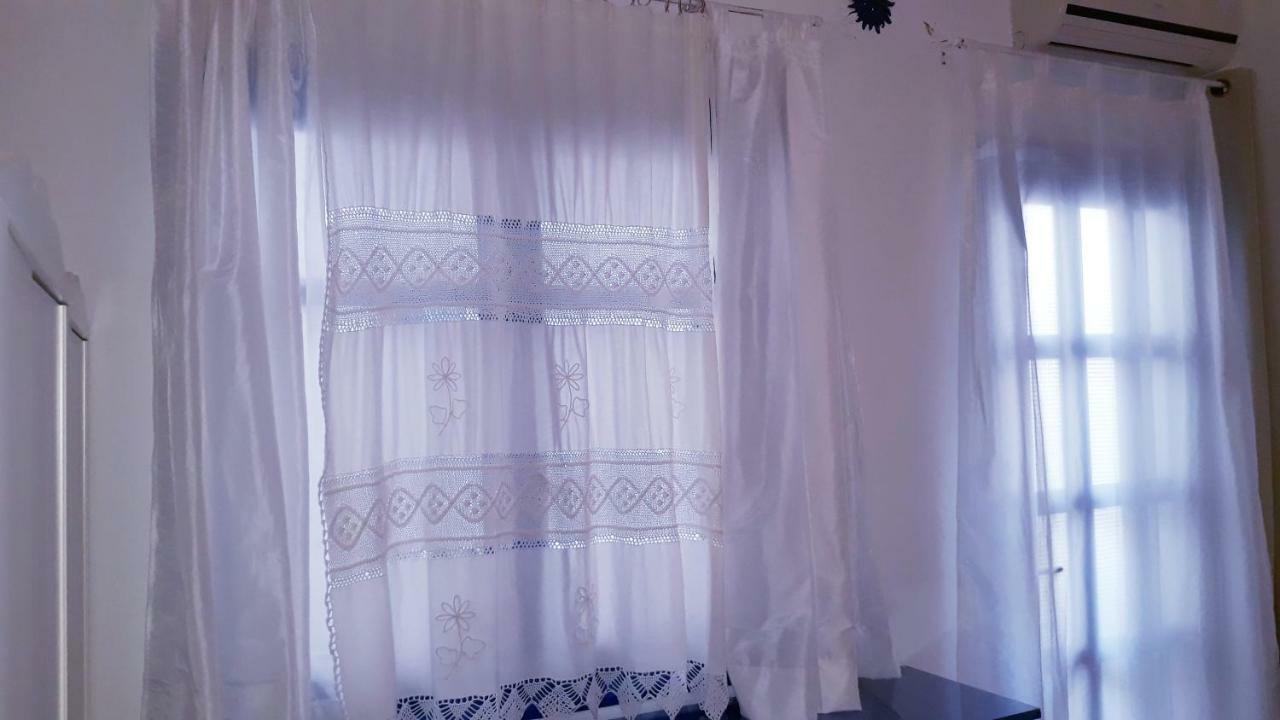 Christos Rooms Palaiochora Ngoại thất bức ảnh